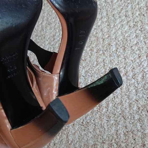 Prada Ombre patent leather Black and Brown pumps size 10 - Picture 15 of 16